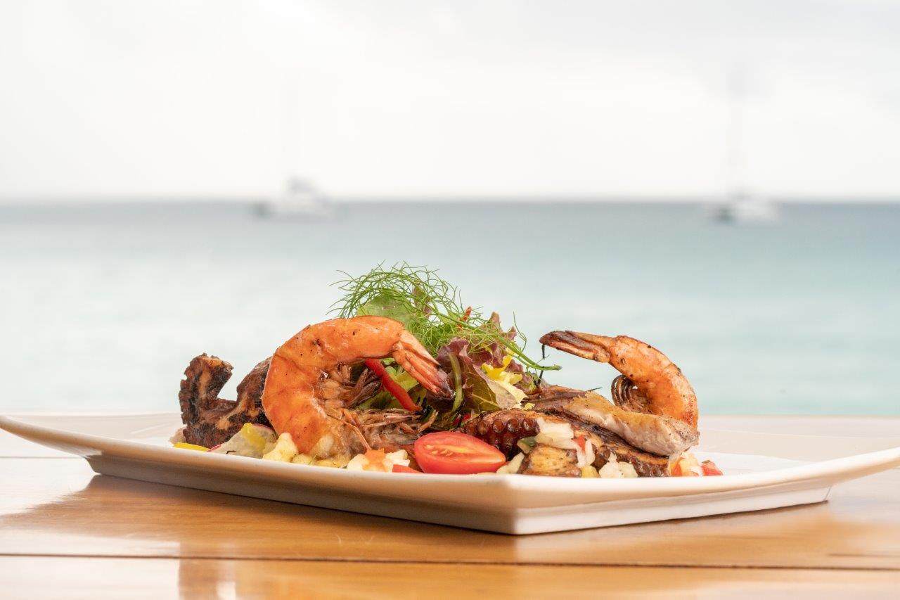 Happy hour – Savoy Seychelles Resort and Spa 5*, Beau Vallon Beach, Mahe Island, Seychelles