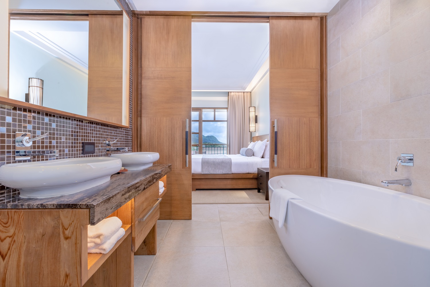 Savoy Junior Suite with balcony – Savoy Seychelles Resort and Spa 5*, Beau Vallon Beach, Mahe Island, Seychelles